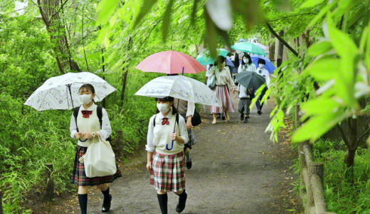 東西の創価学園　登校始まる