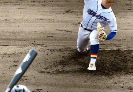 高校野球大阪大会　関西創価が準決勝へ