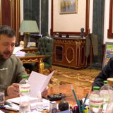 オーランド・ブルーム氏がウクライナへ　ゼレンスキー大統領とも会談